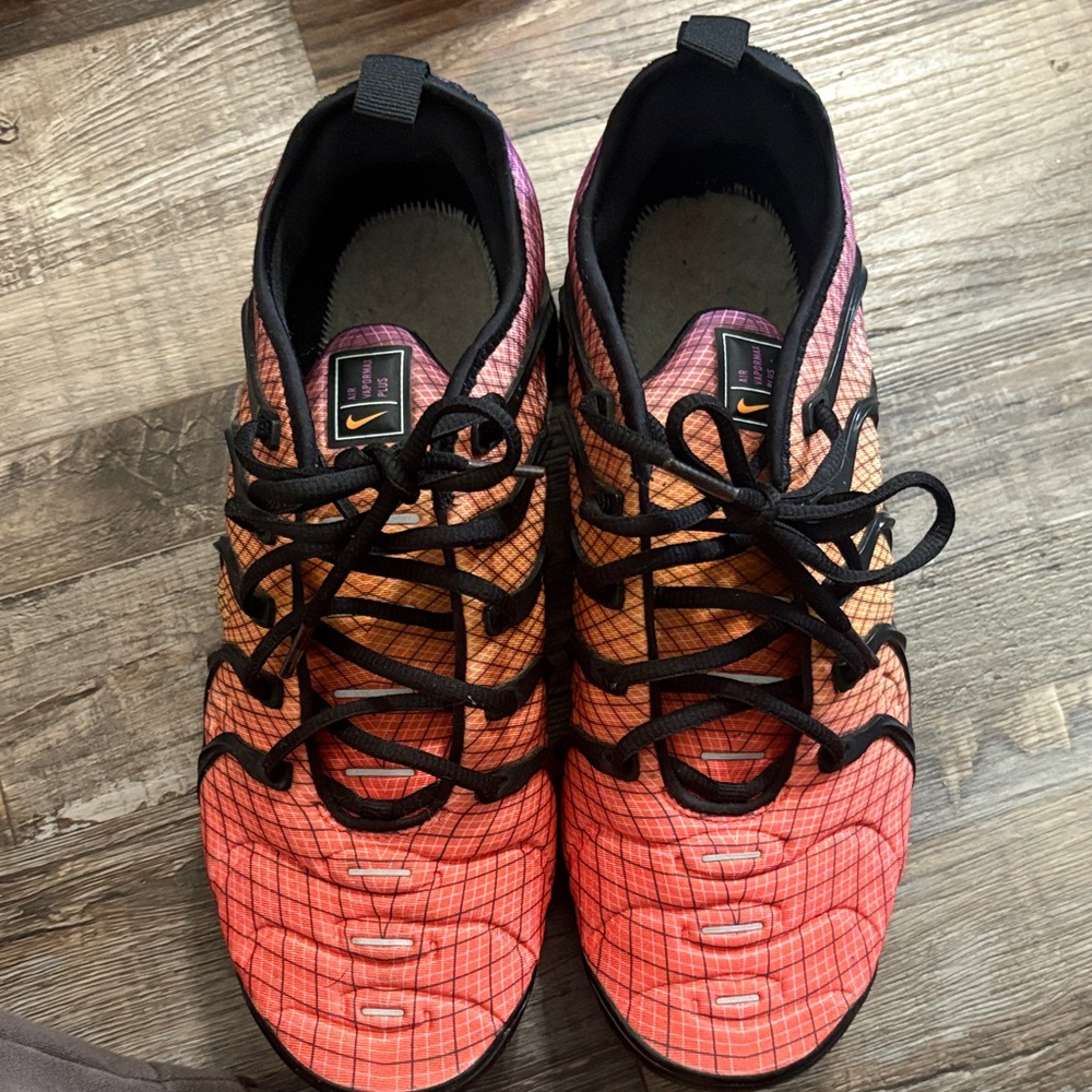 Nike Pink to Orange Gradient VM Air with Black Trim